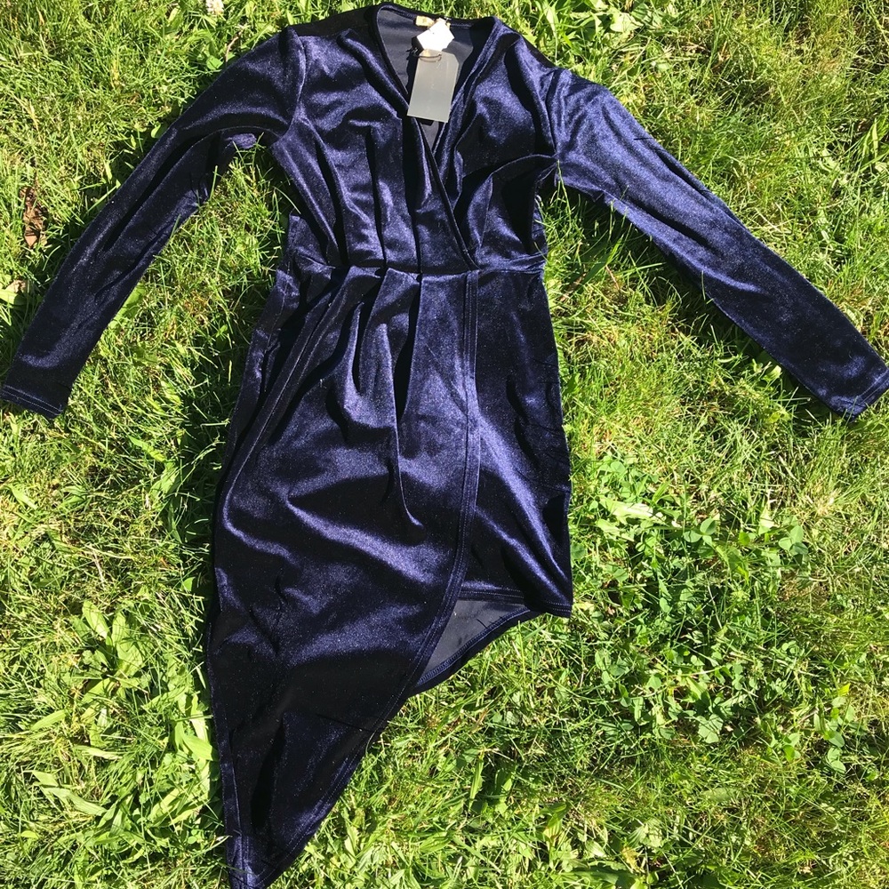 🧿Classy Blue Velvet Asymmetrical Dress🧿